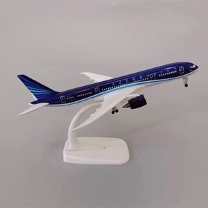 Модель самолета Boeing 787-9 в ливрее Azerbaijan Airlines, масштаб 1/350
