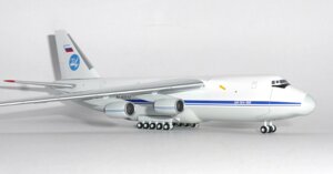 Модель самолета Ан-124 в ливрее 224 лётный отряд, масштаб 1/500