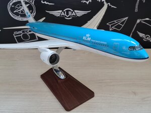 Модель самолета Boeing 787-8 Dreamliner в ливрее KLM, масштаб 1/130