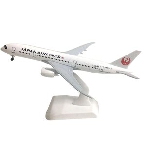 Модель самолета Boeing 777-300ER в ливрее Japan Airlines, масштаб 1/390