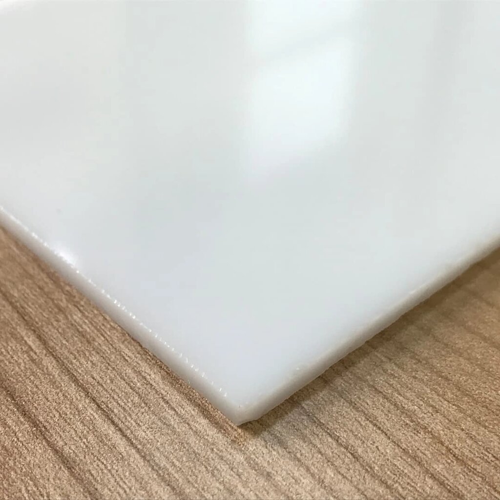 Экструзионное оргстекло (акрил) Plexiglas 2х2050х3050мм 30% (14,88 кг) Белое от компании ТОО "Nekei" - фото 1