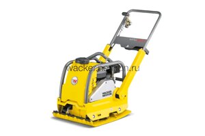 Бензиновая реверсивная виброплита Wacker Neuson WPU 1550 Aw подача воды