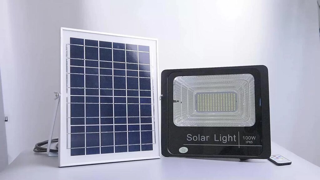 Прожектор на солнечной батарее 40 ватт LED для наружного и внутреннего освещения от компании Белая птица - фото 1