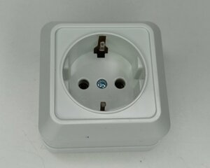 Розетка 1-м ОП WESA 16А с заземл. IP20 белая. MZ-08