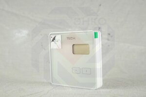 Термостат комнатный TECH STEROWNIKI ST-R-8B белый