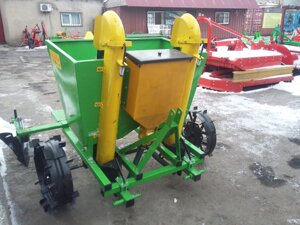 Картофелесажалка 2-х рядная бункер 350 кг с бочком для удобрений