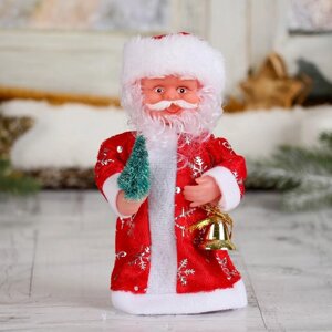 Дед Мороз 'Длинная шуба, с ёлкой' 17 см