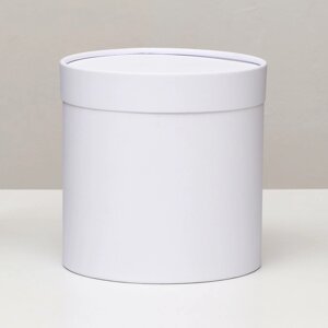 Подарочная коробка 'White'завальцованная без окна, 18х18 см