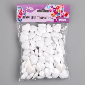 Сердечки пластиковые декоративные, набор 100 шт., размер 1 шт. 2 x 2 см, цвет белый
