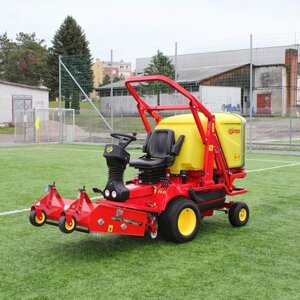 Машина для уборки травы на спортплощадках Gianni Ferrari PGS 230 Synthetic 23 л. с.