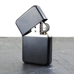 Зажигалка бензиновая ZIPPO (Большой логотип на черном)