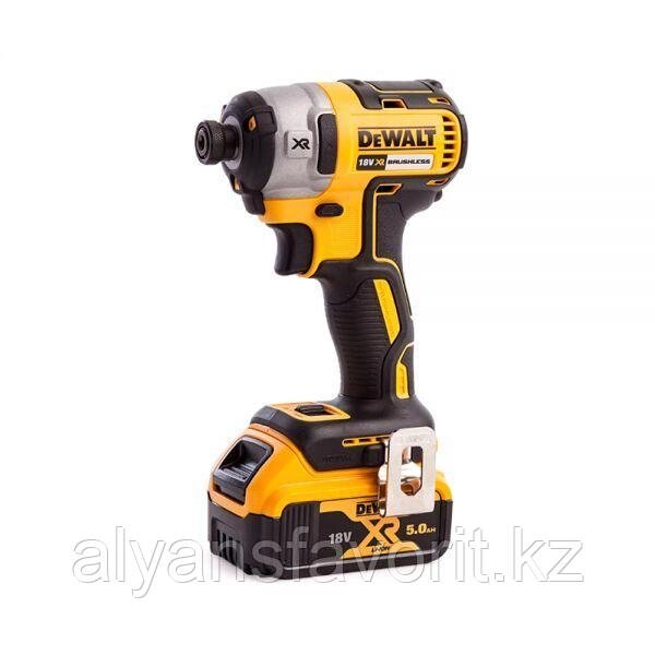 DeWalt, DCF887P2, Бесщеточный импульсный шуруповерт, 205Нм, Li, 5Ач от компании Компания АльянсФаворит - фото 1