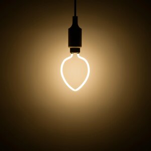 Лампа светодиодная Gauss Bulbless Heart E27 230 В 4 Вт свеча декоративная 390 лм, тёплый белый свет