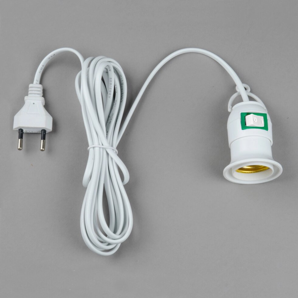 Патрон пластиковый для лампы E27, с выключателем, цвет белый от компании ИП Фомичев - фото 1