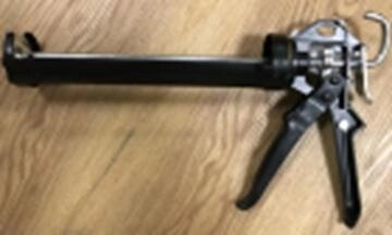 Пистолет для герметиков и монтажного клея Dexter полукорпусной от компании ИП Фомичев - фото 1