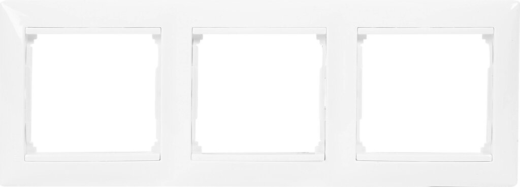 Рамка для розеток и выключателей Legrand Valena 3 поста, цвет белый от компании ИП Фомичев - фото 1