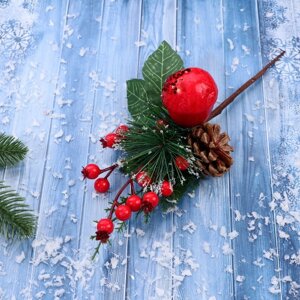 Декор "Зимнее очарование" шишка жёлудь ягоды, 30 см