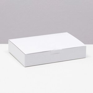 Коробка с замком, белая, 21 х 14,5 х 4 см