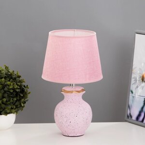 Настольная лампа "Лилви" Е14 40Вт розовый 20х20х33 см RISALUX