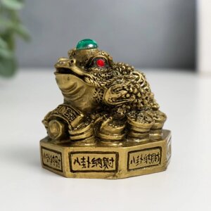 Нэцкэ фигурка «Жаба на Ба-гуа», полистоун, под бронзу, 5.85.86.6 см