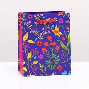 Пакет подарочный "Цветочный узор на фиолетовом" 11,5 х 14,5 х 6,5 см