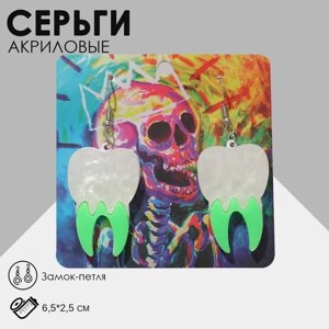 Серьги «Зубы» в зелье, цвет бело-зелёный в серебре