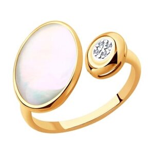 Кольцо SOKOLOV из золота с бриллиантами и дуплетом из натурального кварца и перламутра
