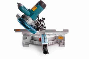 Дисковая пила Makita LS0815FLN