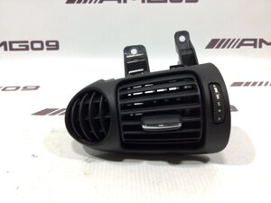 Дефлектор воздушный Mercedes-Benz C-Class W203 M272.921 2006 перед. прав. (б/у)