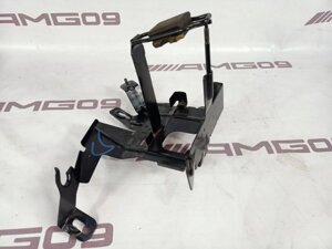 Крепление аккумулятора Mercedes-Benz E-Class W211 M272.972 2005 (б/у)