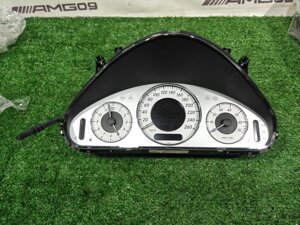 Панель приборов Mercedes-Benz E-Class W211 М272.964 2005 (б/у)