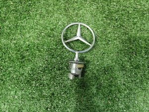Значок капота Mercedes-Benz E-Class W211 M113.967 2005 (б/у)