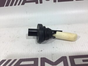 Датчик уровня бачка омывателя Mercedes-Benz E-Class W211 M113.967 2005 (б/у)