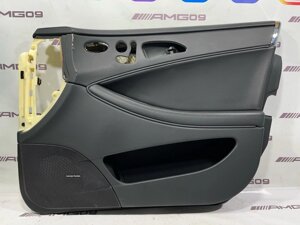 Обшивка боковой двери Mercedes-Benz Cls-Class C219 M113.967 2005 перед. (б/у)
