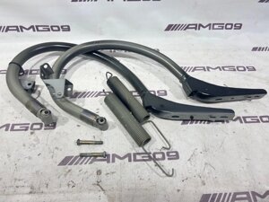 Петля крышки багажника Mercedes-Benz E-Class W211 M273.960 2006 задн. (б/у)