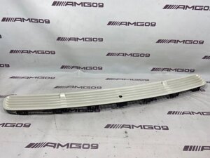 Решетка в капот Mercedes-Benz Cls-Class C219 M273.960 2008 (б/у)