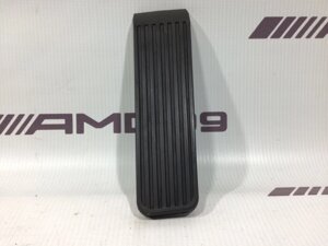 Накладка на педаль Mercedes-Benz S-Class W221 M273.961 2005 (б/у)