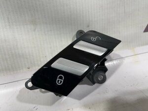 Кнопка открытия двери Mercedes-Benz S-Class W221 M273.961 2006 перед. прав. (б/у)
