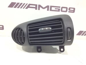 Дефлектор воздушный Mercedes-Benz C-Class W203 M272.921 2006 перед. лев. (б/у)