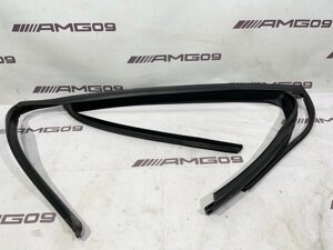 Уплотнитель стекла двери Mercedes-Benz E-Class W212 M271.860 2013 задн. прав. (б/у)
