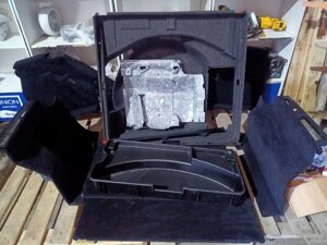 Обшивка багажника Mercedes-Benz E-Class W211 M272.972 2007 (б/у)