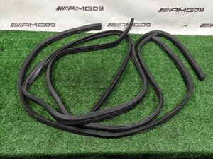 Уплотнительная резинка капота Mercedes-Benz Cls 55 Amg C219 M113.990 2005 (б/у)
