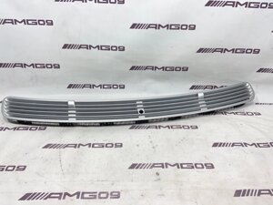 Решетка в капот Mercedes-Benz E-Class W211 М272.964 2005 перед. (б/у)