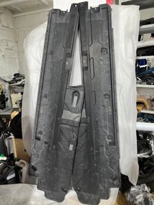 Защита днища кузова Mercedes-Benz C-Class W204 M271.860 2010 (б/у)
