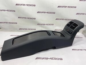 Подлокотник Mercedes-Benz Cls-Class C219 M113.967 2005 задн. (б/у)