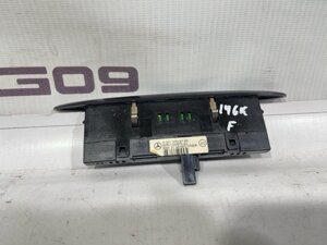 Индикатор парктроников Mercedes-Benz Cls-Class C219 M113.990 2005 перед. (б/у)