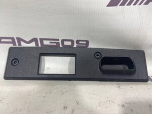 Накладка крышки багажника Mercedes-Benz C-Class W203 M272.921 2006 задн. (б/у)