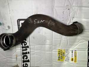 Патрубок интеркулера Mercedes-Benz C-Class W204 M271.860 2011 лев. (б/у)