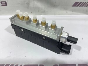Блок клапанов w220 Mercedes-Benz