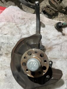 Кулак поворотный Mercedes-Benz E-Class W211 М272.964 2005 перед. лев. (б/у)